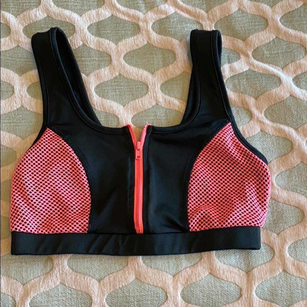 Sports bra